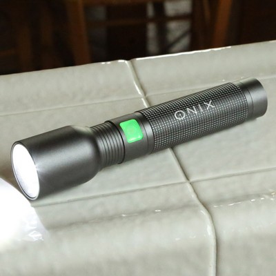 reNew Zoom Rechargeable Flashlight With Case